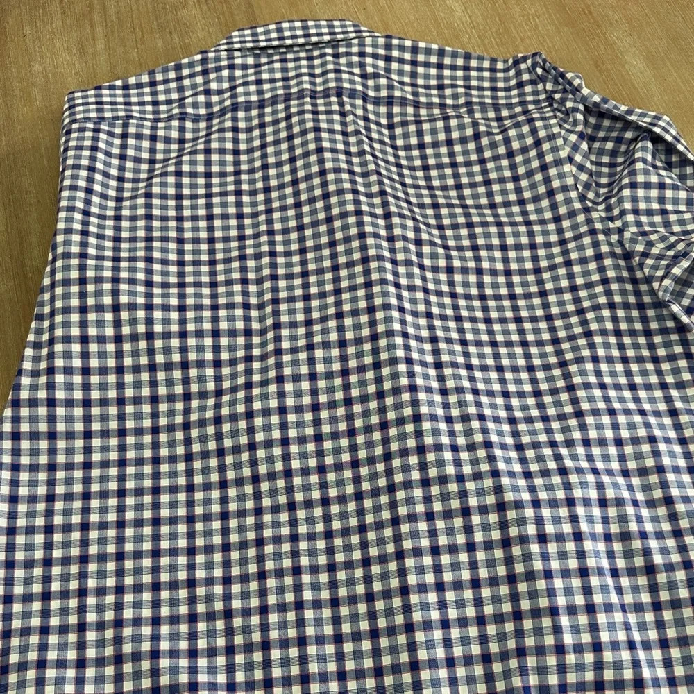 Banana Republic Blue and White Checkered‎ Men's Shirt